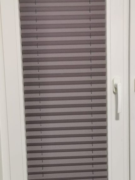 Jaluzele Tip pliseu mansarda - Sara