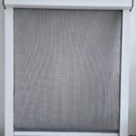 Plasă Antiinsecte Rulou – Sistem Orizontal (Geam)